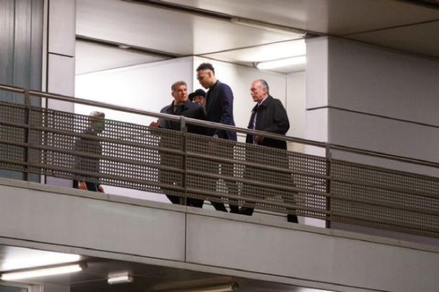 爱游戏手机版-奥巴梅扬与枪手解约，免签加盟巴萨并接受大幅降薪