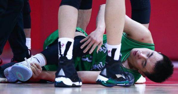 爱游戏入口-【观察】CBA伤病潮突然来袭 多重因素加剧伤病危机